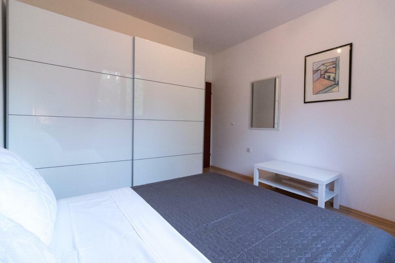 Apartment Beautiful Garden By Rent Istria 포레치 외부 사진